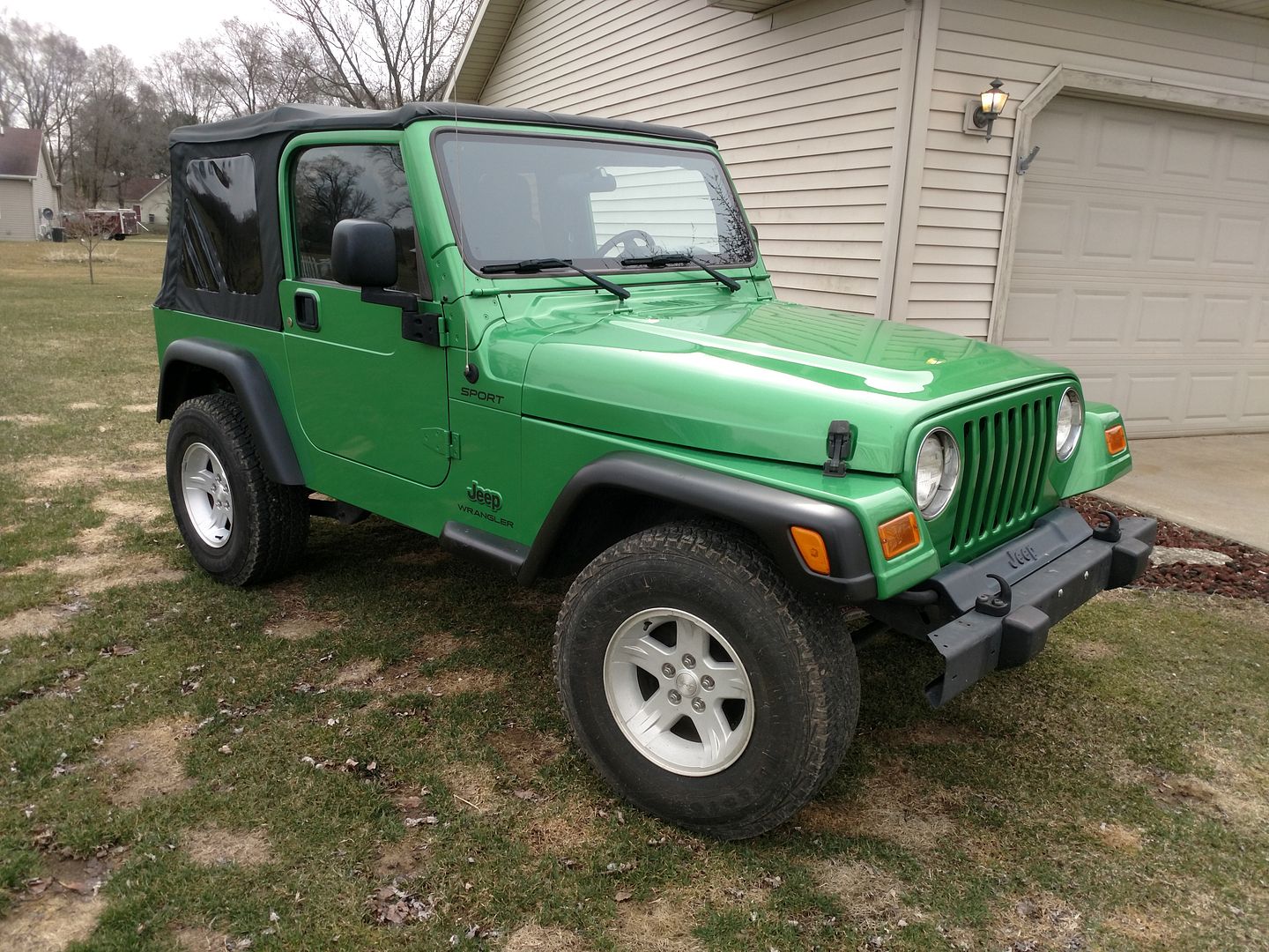 2004 Electric Green Jeep Wrangler Sport Pirate 4x4